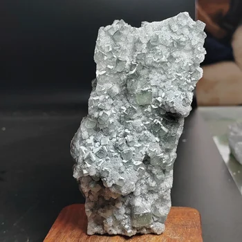 Натурален кристал флуорит симбиотический минерален кристал модул за обучение проба целебната енергия декорация на дома, събиране на камъни decoration261g
